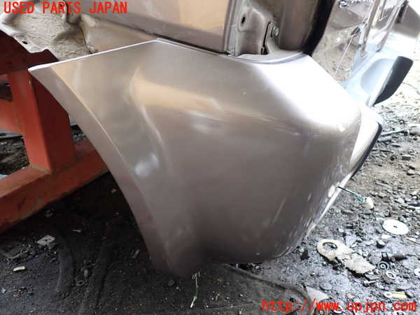 1UPJ-9232401610]ジムニー シエラ(JB43W)リアバンパー 中古_4