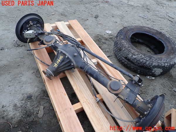 1UPJ-9232404400]ジムニー シエラ(JB43W)リアデフホーシング 中古_2