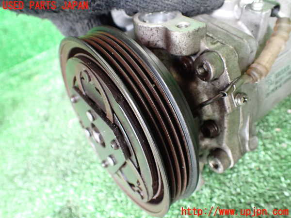 1UPJ-9232406025]ジムニー シエラ(JB43W)エアコンコンプレッサー 中古_3