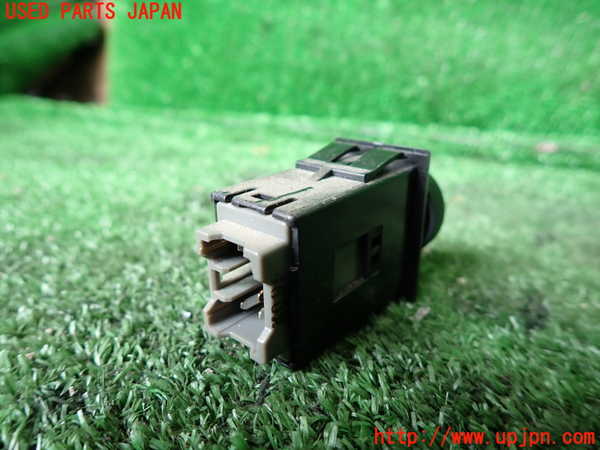 1UPJ-9232406307]ジムニー シエラ(JB43W)スイッチ2 (シートヒーター) 中古_2