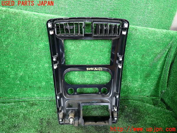 1UPJ-9232407526]ジムニー シエラ(JB43W)エアコン吹き出し口1 (真中) 中古_4