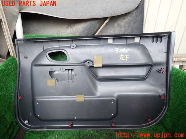 1UPJ-9232401264]ジムニー シエラ(JB43W)左ドア内張り 中古_4