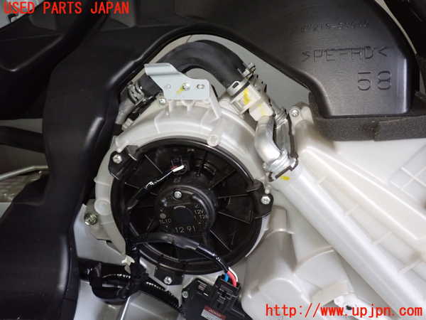 1UPJ-9232416082]ヴェルファイアハイブリッド(AYH30W)エバポレーター2 (リヤ) 中古_2