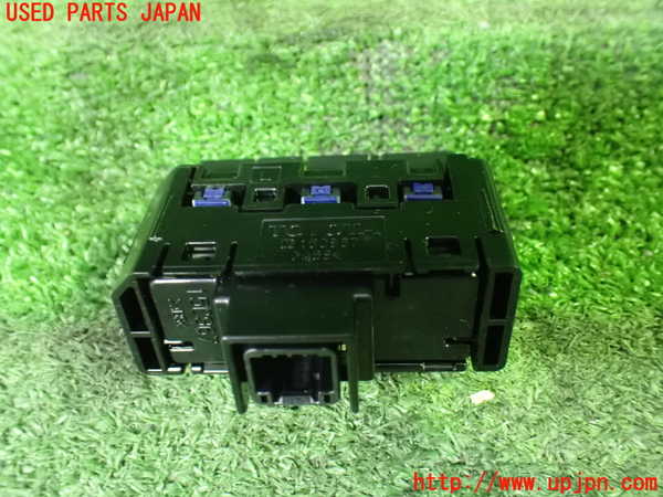 1UPJ-9232416307]ヴェルファイアハイブリッド(AYH30W)スイッチ2 (照度調節・ODOTRIP) 中古_2
