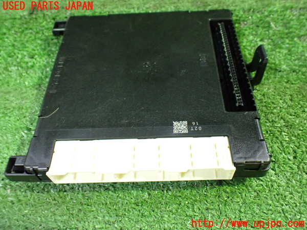 1UPJ-9232416147]ヴェルファイアハイブリッド(AYH30W)コンピューター2 (MPX BODY) 中古_2