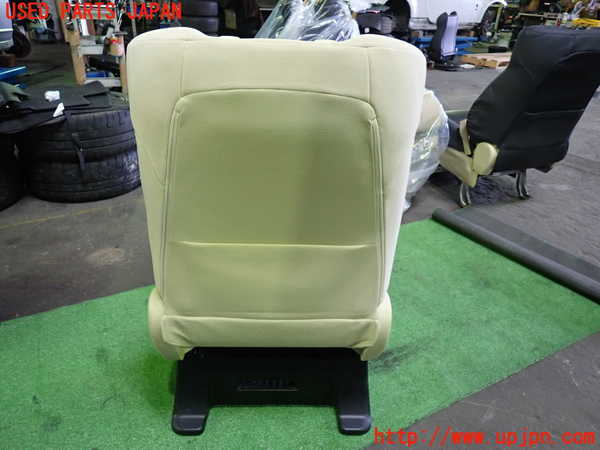 1UPJ-9232417065]ヴェルファイアハイブリッド(AYH30W)助手席シート 中古_4