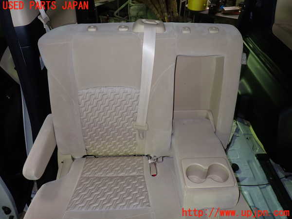 1UPJ-9232417145]ヴェルファイアハイブリッド(AYH30W)右2列目シート 中古_3