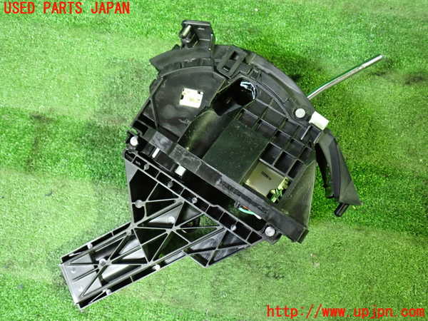1UPJ-9232417555]ヴェルファイアハイブリッド(AYH30W)ATシフトレバー 中古_2
