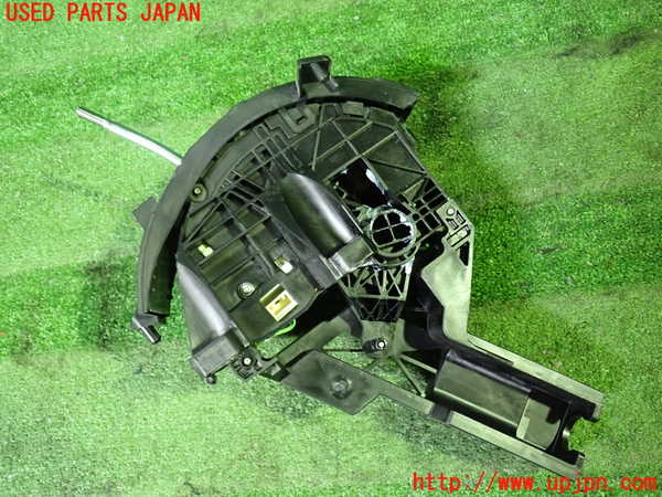 1UPJ-9232417555]ヴェルファイアハイブリッド(AYH30W)ATシフトレバー 中古_3