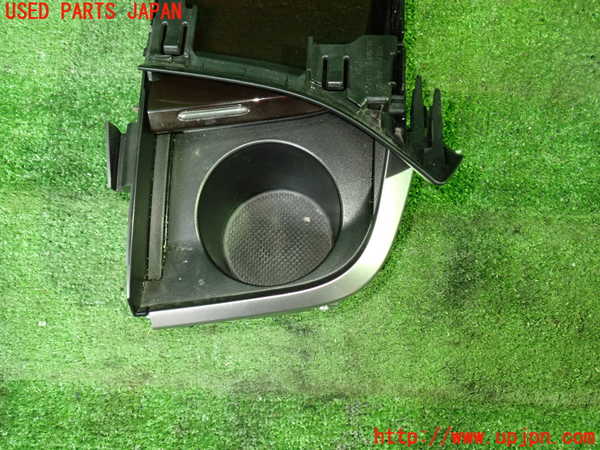 1UPJ-9232417842]ヴェルファイアハイブリッド(AYH30W)小物入れ2 中古_2