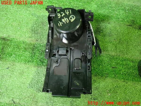 1UPJ-9232417842]ヴェルファイアハイブリッド(AYH30W)小物入れ2 中古_3