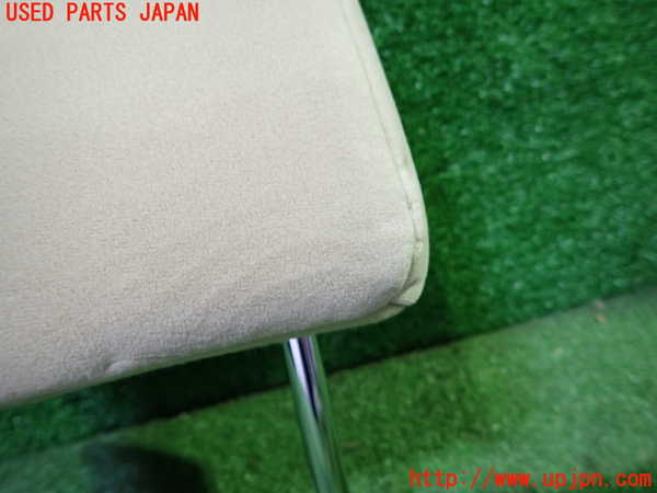 1UPJ-9232417150]ヴェルファイアハイブリッド(AYH30W)右2列目ヘッドレスト 中古_4