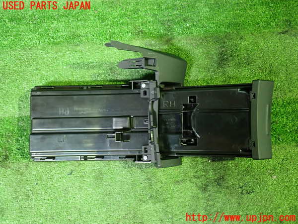1UPJ-9232417810]ヴェルファイアハイブリッド(AYH30W)ドリンクホルダー 中古_3