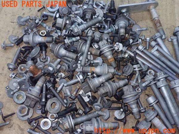 3UPJ=9232420720]プジョー 308 アリュール(P51HN05)ネジ・ナット・ステー類 セット ジャンク_3