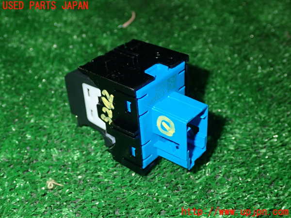 1UPJ-9232426306]プジョー・308(P51HN05)スイッチ1 (電動パーキング) 中古_2