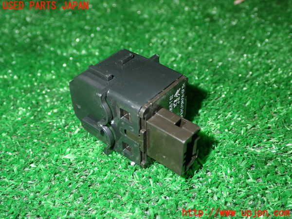 1UPJ-9232426308]プジョー・308(P51HN05)スイッチ3 (ヘッドライトレベリング) 中古_3