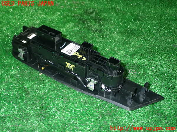 1UPJ-9232426240]プジョー・308(P51HN05)右前パワーウィンドウスイッチ 中古_2