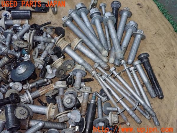 3UPJ=9232430720]BMW ミニ(MINI)クーパー コンバーチブル(WG15 F57)ネジ・ナット・ステー類 セット ジャンク_3