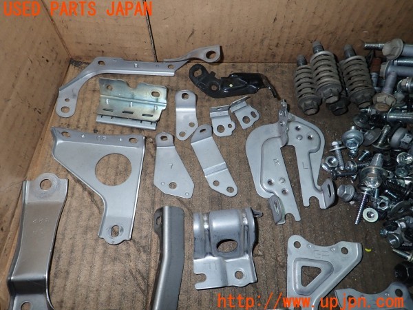 3UPJ=9232440720]レクサス GS350(GRL10)ネジ・ナット・ステー類 セット ジャンク_2
