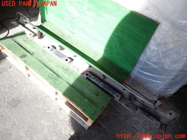 2UPJ-9232441390]レクサス・GS350(GRL10)右サイドステップ 中古_4