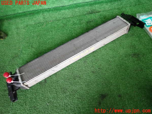 2UPJ-9232452322]アウディ・A1 スポーツバック(8XCHZ)ラジエーター2 中古_3