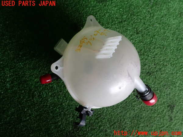 2UPJ-9232452410]アウディ・A1 スポーツバック(8XCHZ)ラジエータータンク 中古_2