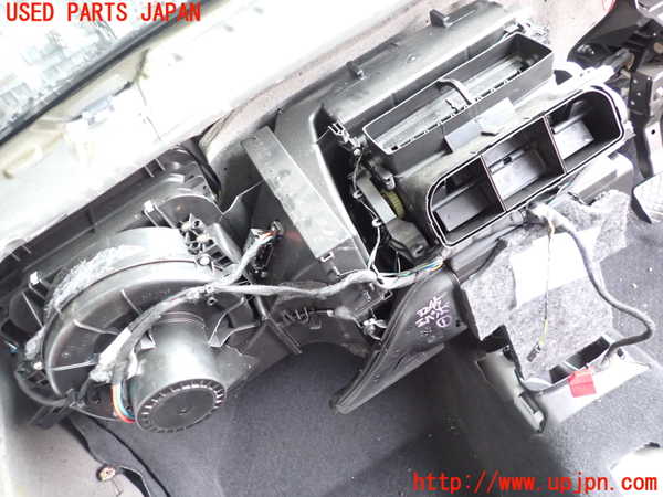 2UPJ-9232456081]アウディ・A1 スポーツバック(8XCHZ)エバポレーター1 中古_2