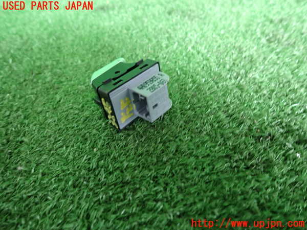 2UPJ-9232456245]アウディ・A1 スポーツバック(8XCHZ)左前パワーウィンドウスイッチ 中古_2