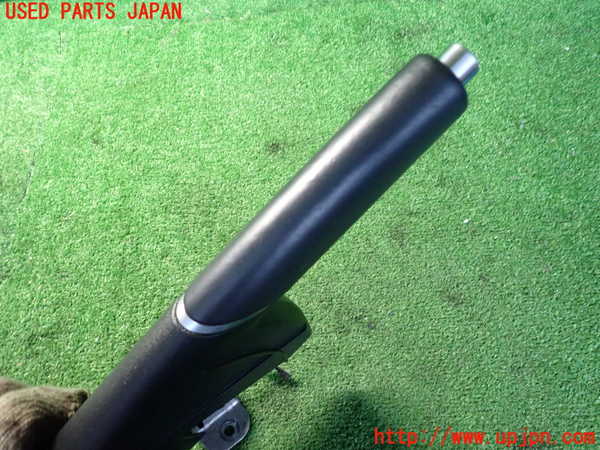 2UPJ-9232457550]アウディ・A1 スポーツバック(8XCHZ)サイドブレーキレバー 中古_3