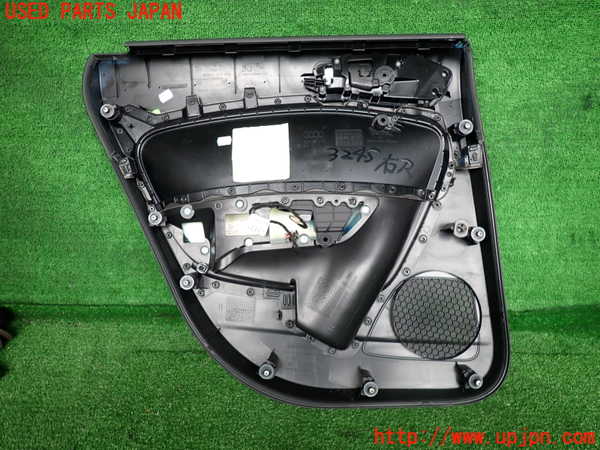 2UPJ-9232451294]アウディ・A1 スポーツバック(8XCHZ)右後ドア内張り 中古_3