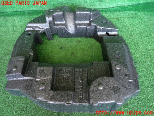 2UPJ-9232457772]アウディ・A1 スポーツバック(8XCHZ)ラゲッジトレイ2 中古_2