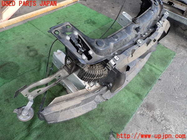 2UPJ-9232461041]BMW 116i(1A16)(F20)コアサポート 中古_3