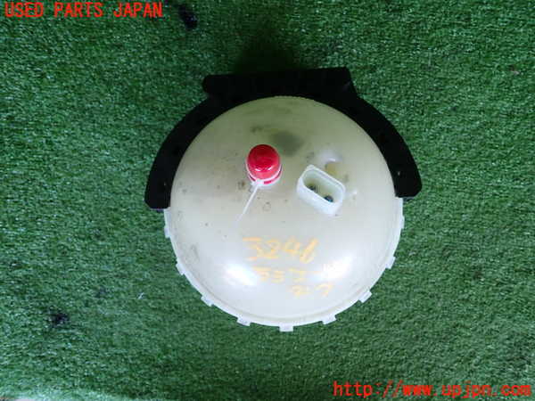 2UPJ-9232462410]BMW 116i(1A16)(F20)ラジエータータンク 中古_4