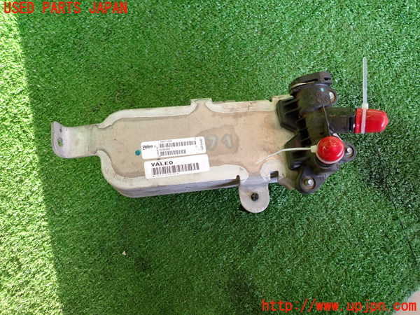 2UPJ-9232462481]BMW 116i(1A16)(F20)オイルクーラー1 中古_3