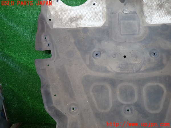 2UPJ-9232462170]BMW 116i(1A16)(F20)エンジンアンダーカバー 中古_3