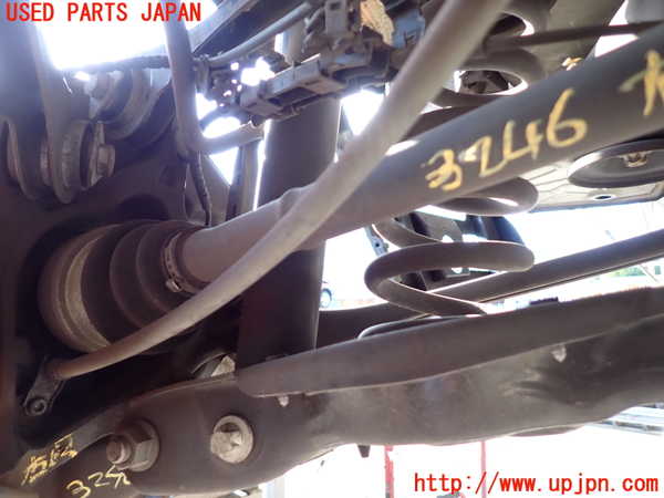 2UPJ-9232464020]BMW 116i(1A16)(F20)右リアドライブシャフト 中古_2