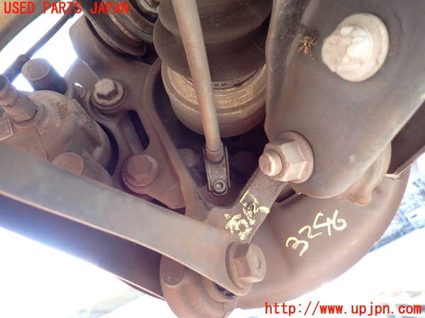 2UPJ-9232464300]BMW 116i(1A16)(F20)右リアナックルハブ 中古_2