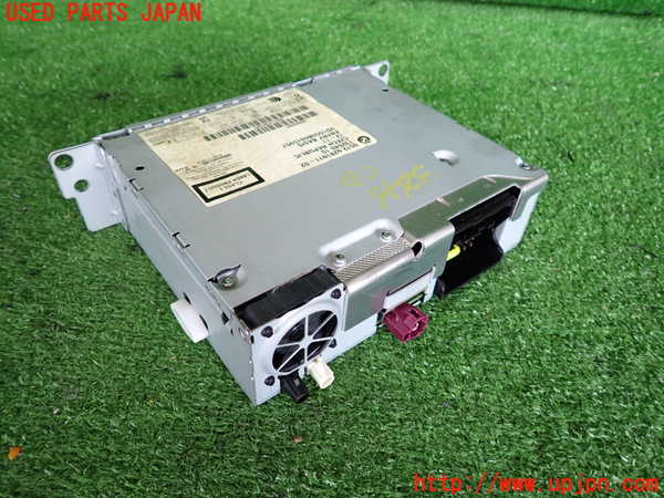 2UPJ-9232466480]BMW 116i(1A16)(F20)CDプレーヤー 中古_2