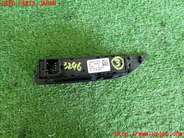 2UPJ-9232466308]BMW 116i(1A16)(F20)スイッチ3 (ドライビングパフォーマンスコントロール) 中古_2