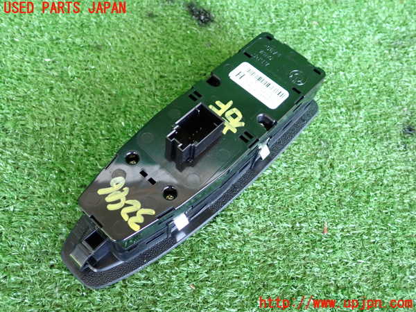 2UPJ-9232466240]BMW 116i(1A16)(F20)右前パワーウィンドウスイッチ 中古_2