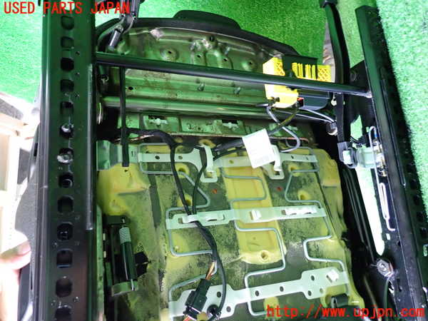 2UPJ-9232467035]BMW 116i(1A16)(F20)運転席シート 中古_5