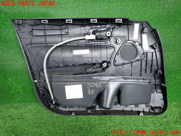 2UPJ-9232461234]BMW 116i(1A16)(F20)右前ドア内張り 中古_2