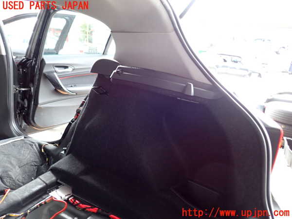 2UPJ-9232467675]BMW 116i(1A16)(F20)右リアピラートリム 中古_2