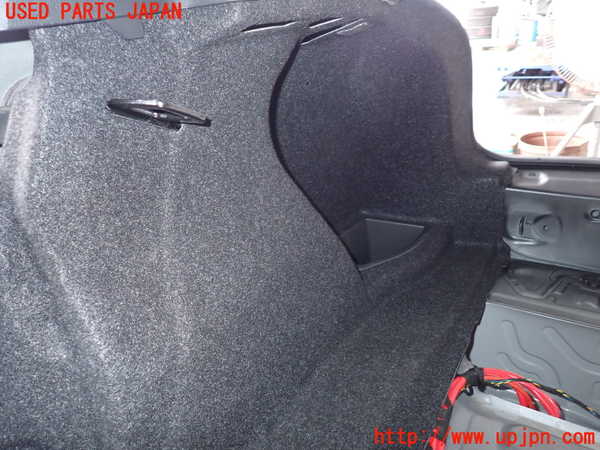2UPJ-9232467675]BMW 116i(1A16)(F20)右リアピラートリム 中古_4