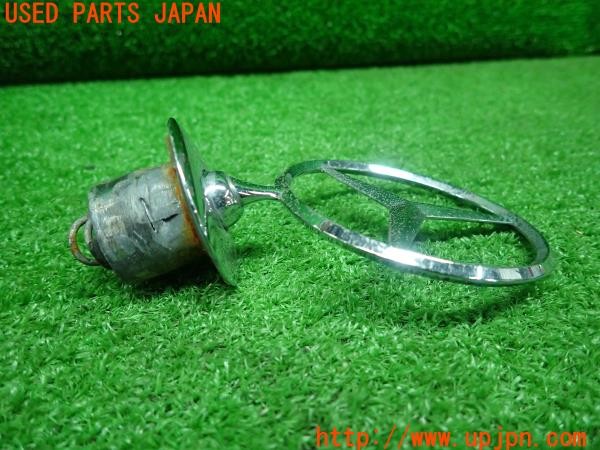 3UPJ=9232470008]ベンツ 240D(115117)W115 純正 ボンネット エンブレム 中古_3