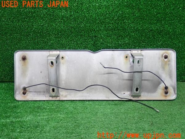 3UPJ=9232470014]ベンツ 240D(115117W115 )純正 ナンバー灯 中古_2