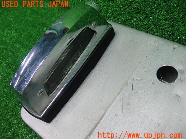 3UPJ=9232470014]ベンツ 240D(115117W115 )純正 ナンバー灯 中古_4