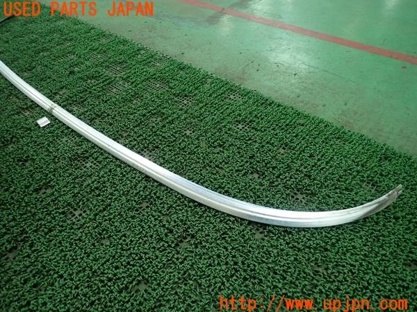 3UPJ=9232470015]ベンツ 240D(115117)W115 純正 フロントガラス下モール 中古_3