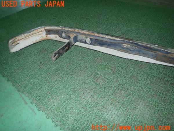 3UPJ=9232470048]ベンツ 240D(115117)W115 純正 フロントバンパー 中古_4