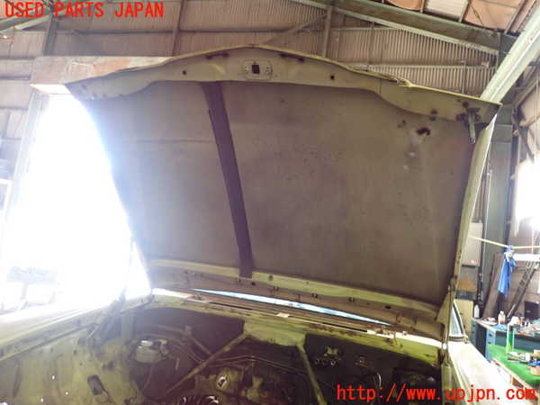 1UPJ-9232471060]ベンツ 240D(115117)W115ボンネットフード 中古_4